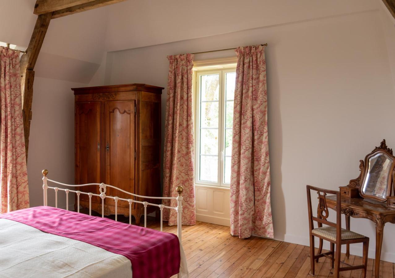 Chambres D'Hotes Chateau De Saint Etienne Du Bois Exterior photo