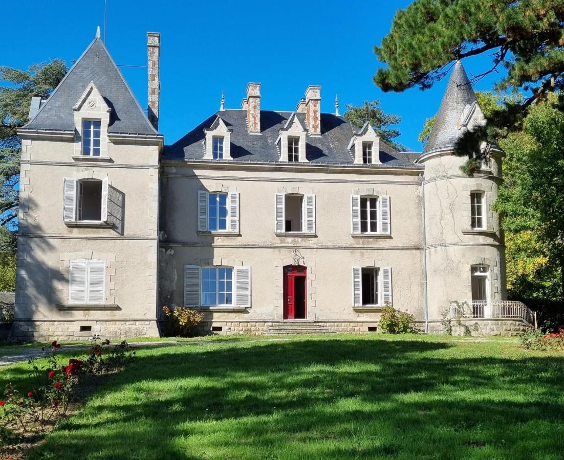 Chambres D'Hotes Chateau De Saint Etienne Du Bois Exterior photo